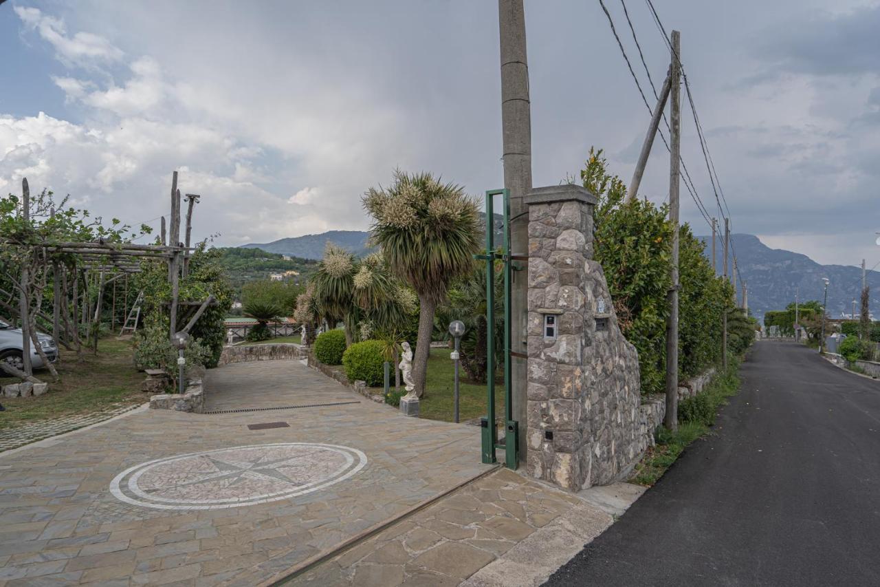 Villa La Pace サンタニェッロ エクステリア 写真